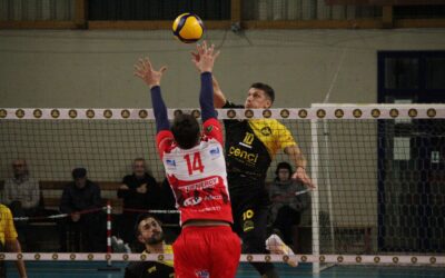 Volley serie B maschile girone D, il derby piacentino si tinge di giallonero: fa festa la Canottieri Ongina (3-0)