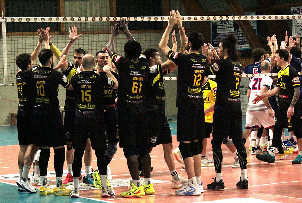 Volley serie B maschile girone B, domani il “classico” Canottieri Ongina-Scanzorosciate